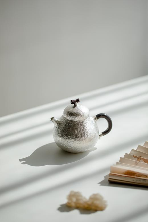 【采购专享】锤印葫芦银壶 商品图1