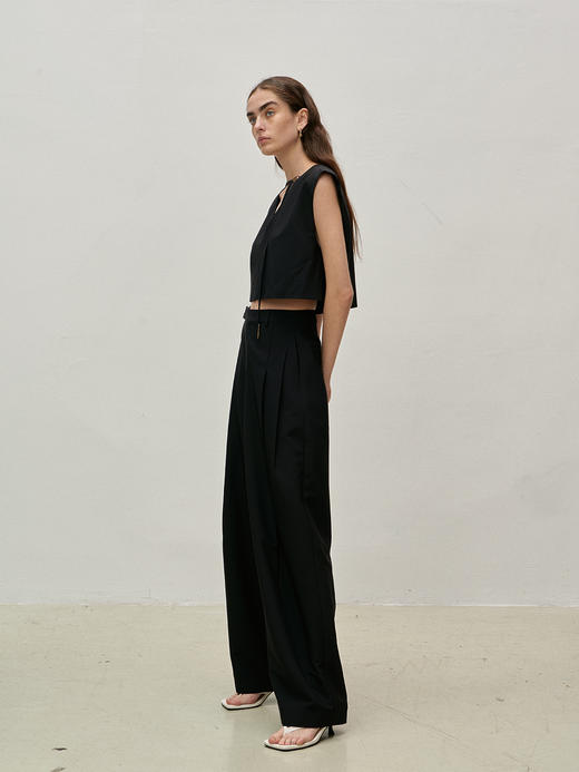Viktoria Chan | SS23012 Astrid pleated trousers[ 长裤 黑 / 白 / 浅米 ] 商品图1