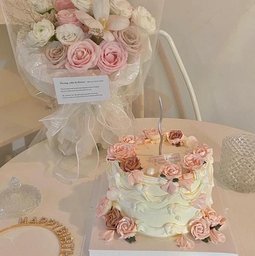 复古裱花鲜花蛋糕 商品图0