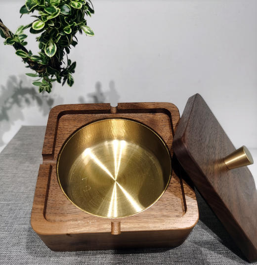 烟灰缸°胡桃木 商品图1