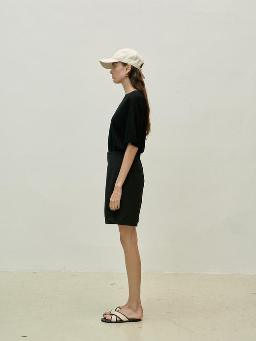 Viktoria Chan | SS23005 Stina flowy shorts [ 短裤 黑 / 白 ] 商品图3