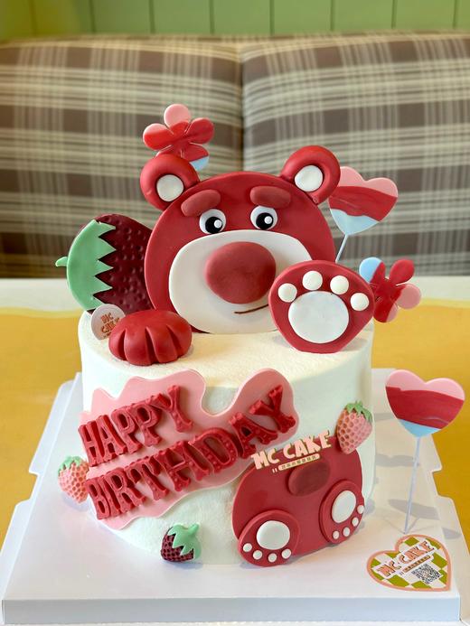 草莓熊翻糖装饰蛋糕 商品图1