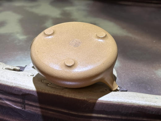 名家紫砂壶｜蒋小军·心舟石瓢壶（原矿黄金段泥·壬寅手作）200cc 商品图3