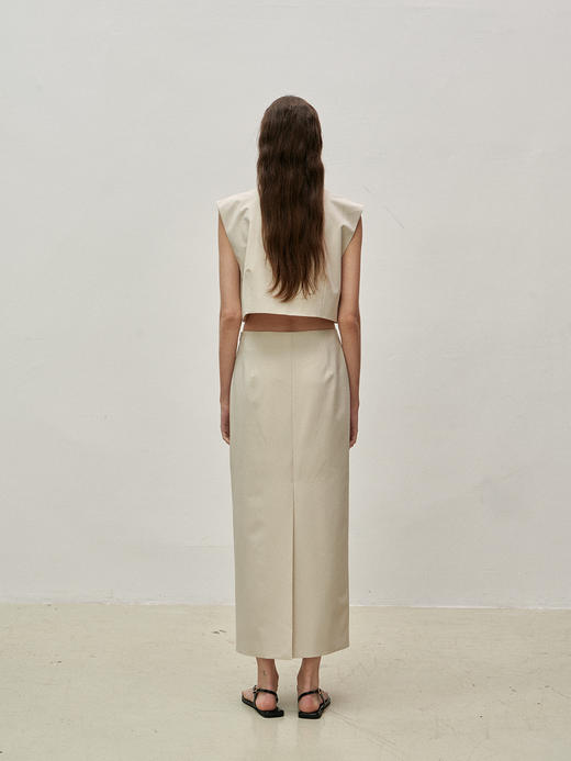 Viktoria Chan | SS23037 Tine V neck top [ 短背心 浅卡其 / 黑 ] 商品图8