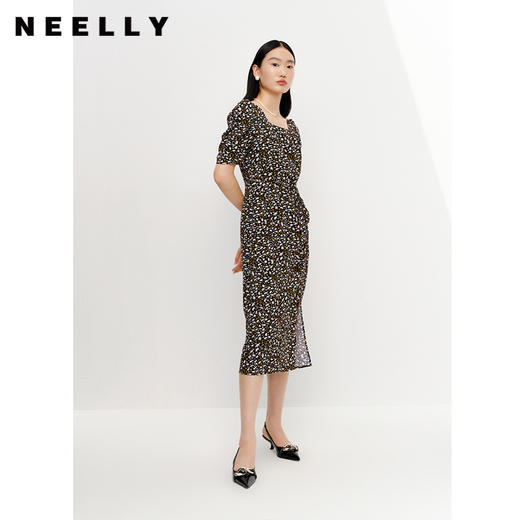 NEELLY纳俪商场同款夏季碎花连衣裙女方领显瘦收腰A字裙下开叉裙N23042Y01 商品图1