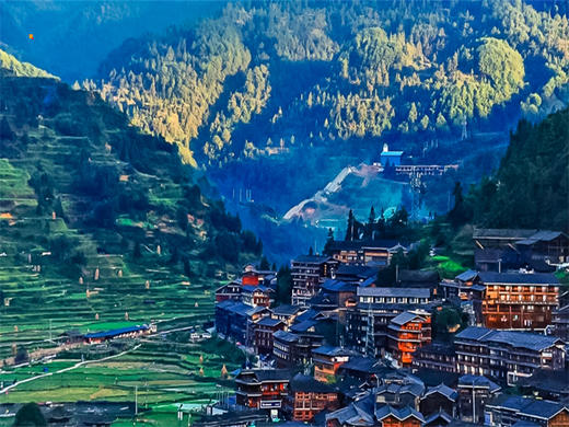 五一5日【贵州山水火车】黔东南经典线路の黄果树瀑布-青岩古镇-夜郎谷-荔波小七孔-西江苗寨 商品图7