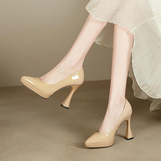 时尚优雅，尖头真皮亮面高跟鞋JH308 商品图12