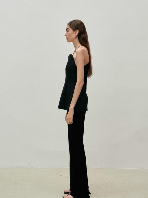 Viktoria Chan | SS23074 Stina bold strap top [吊带露背上衣 黑 / 米白 ] 商品图10