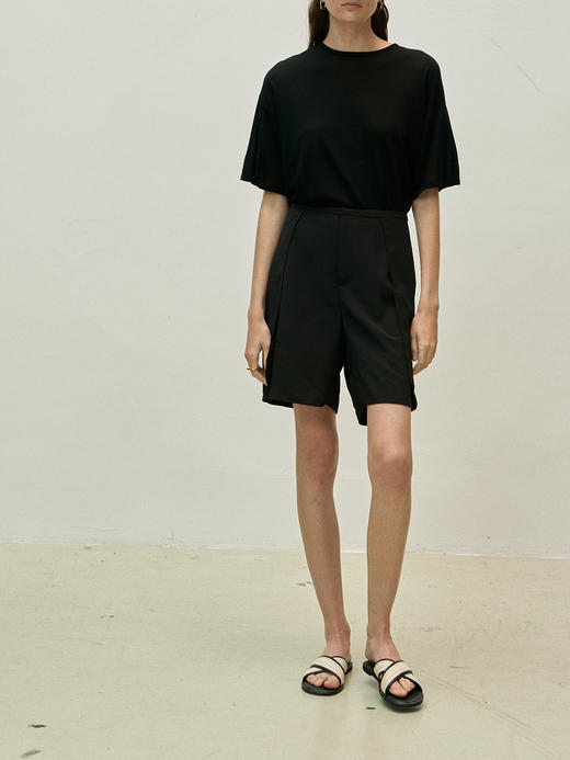 Viktoria Chan | SS23005 Stina flowy shorts [ 短裤 黑 / 白 ] 商品图9