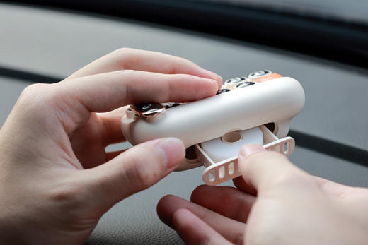 王炸来了！！【幻响车载香薰停车牌】原创多功能香薰停车牌临时停车牌+车载香薰车主福音来啦#有车一族必备，临时停车方便联系，颜值爆表 这个颜值拿到手真的是美哭了 商品图5