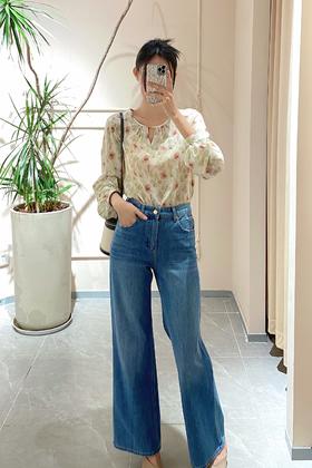 超级春夏~~颜色温温柔柔 搭配牛仔裤再适合不过 气质直线上升