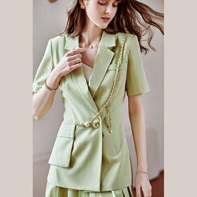 欧芮儿绿色时尚套装女2022夏新款西装外套洋气减龄压褶短裙两件套