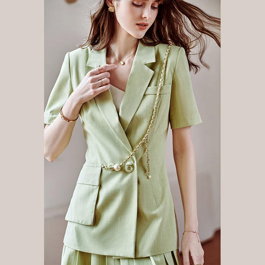 欧芮儿绿色时尚套装女2022夏新款西装外套洋气减龄压褶短裙两件套 商品图0