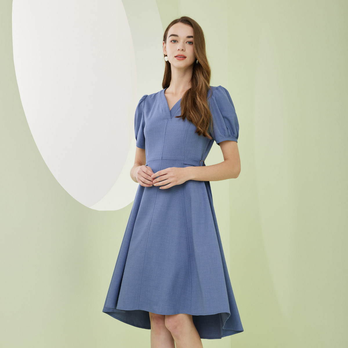 RF8D8斯尔丽瑟俪2023夏季新款时尚V领短袖系带优雅气质中长A摆连衣裙