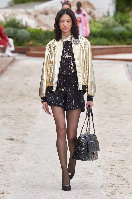 Chanel 钉钻套装。自己备注号码 商品图1