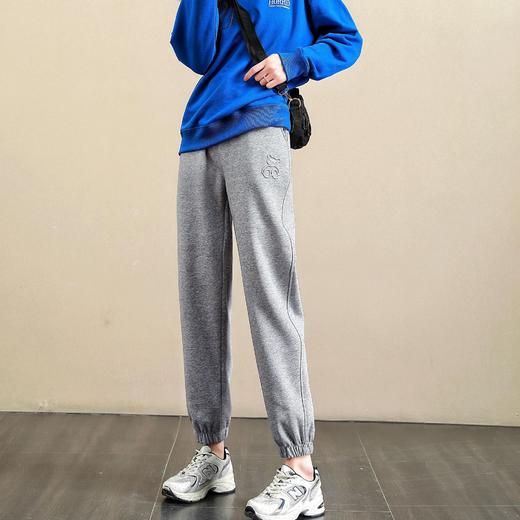 2023春秋季薄款棉都市休闲凹凸重工小熊束脚白色长裤宽松型运动卫裤5.2版 商品图1