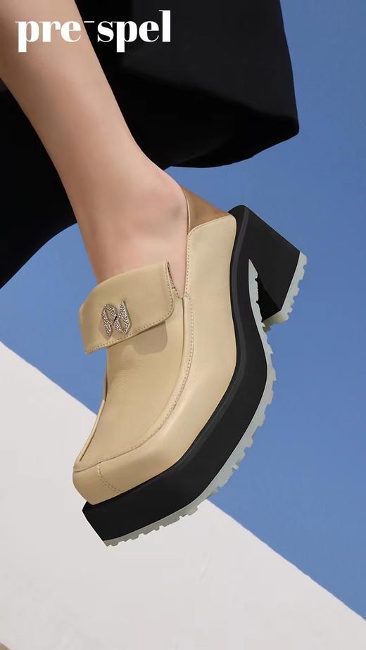 方头厚底乐福鞋 商品图1