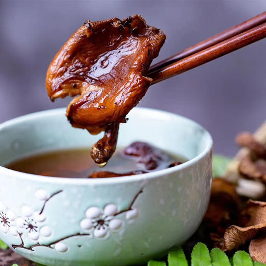 【秦岭野生干香菇500g】秦岭大巴山深处 自然生长日光晾晒 肉质肥厚细嫩 鲜香味美 商品图13