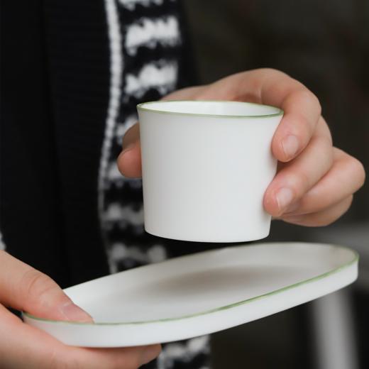 【新版】中国 Eryu Ceramics  耳语工作室 褶皱系列文字杯 极薄蓝边杯 商品图3