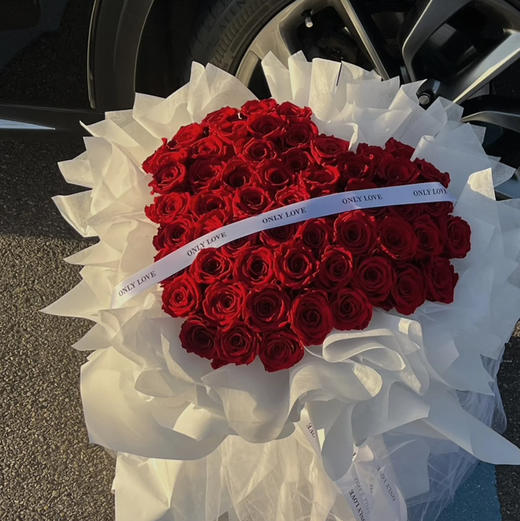 《吾爱》52枝玫瑰花束10款可选 商品图1