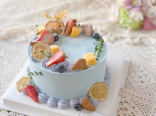 淡蓝系水果蛋糕 商品图1