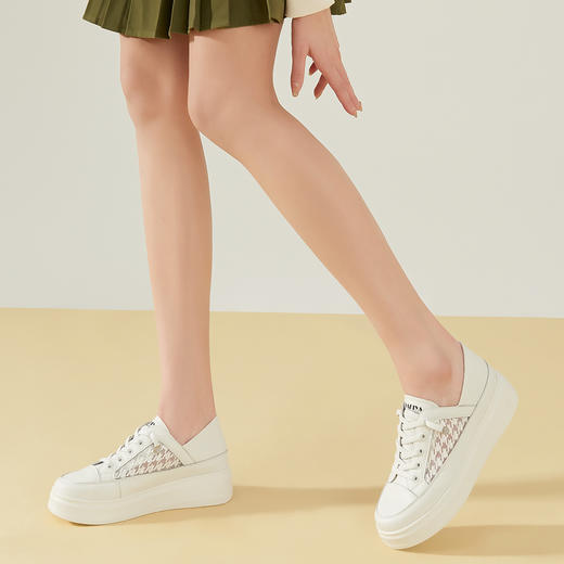 Safiya/索菲娅 2023新品春夏两穿网面透气薄款厚底松糕板鞋 SF31112552 商品图2