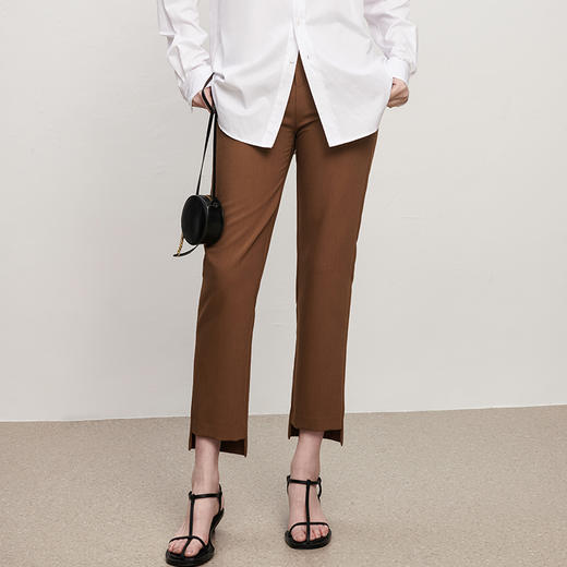 IN AND ON52011裤子春秋女新款显瘦脚口百搭简约不规则九分裤 商品图0