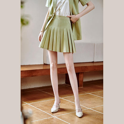 欧芮儿绿色时尚套装女2022夏新款西装外套洋气减龄压褶短裙两件套 商品图1