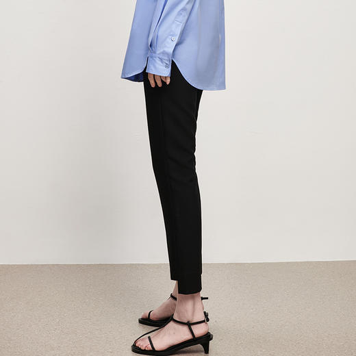 IN AND ON52011裤子春秋女新款显瘦脚口百搭简约不规则九分裤 商品图2