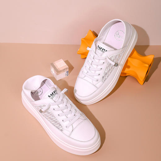 Safiya/索菲娅 2023新品春夏两穿网面透气薄款厚底松糕板鞋 SF31112552 商品图1