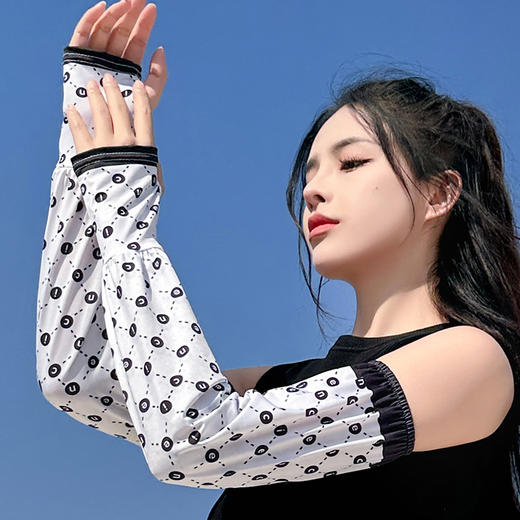 【冰凉一夏！夏季宽松版防晒冰袖】gao效隔热，防晒防紫外线，柔软肤感，持续凉感，冰丝防晒袖套女户外骑行开车防紫外线印花冰袖夏日 商品图4