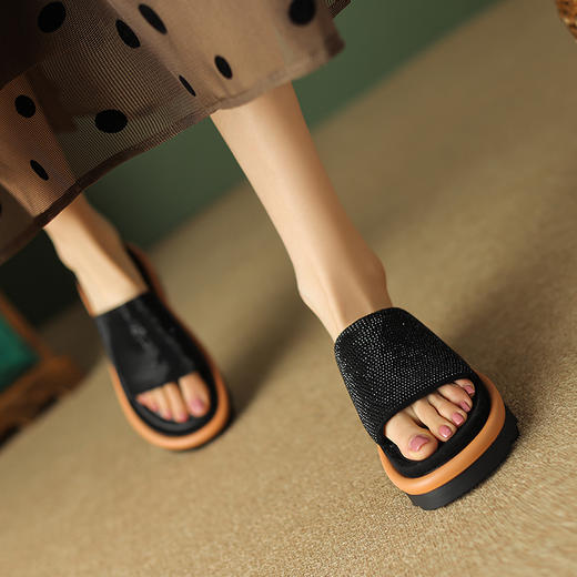 舒适百搭，厚底水钻凉拖鞋TYM-6176 商品图2