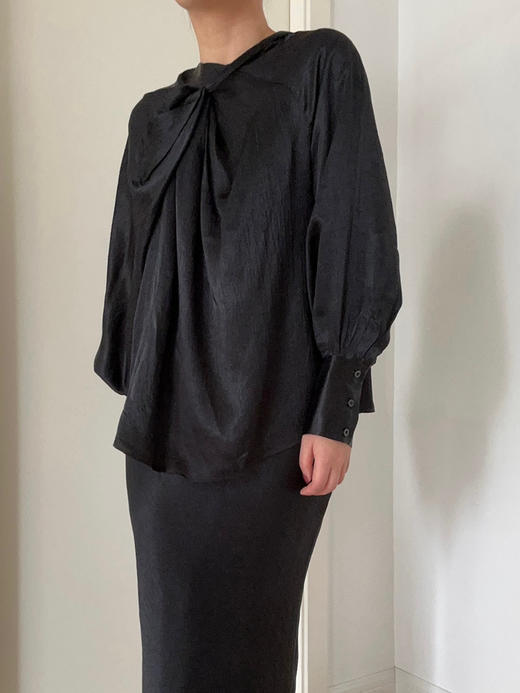 Viktoria Chan | SS23079 Nika knot blouse [ 衬衫  ] 商品图1