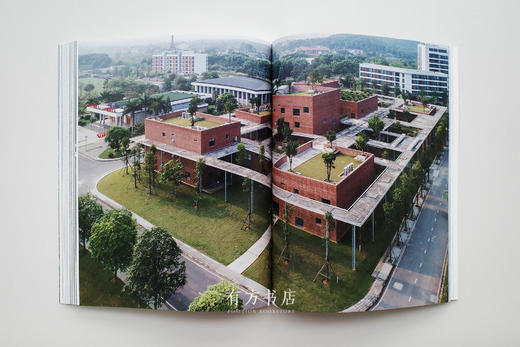英国原版 | 越南建筑师武重义作品集：建造自然 绿色/竹子（一套两册） 商品图3