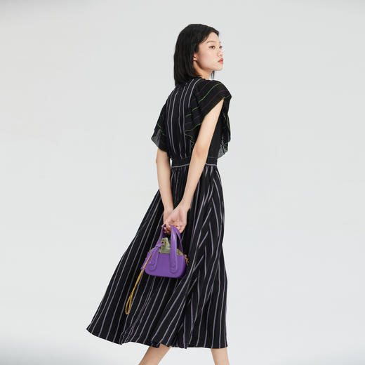 谜底2023夏季新款优雅时髦竖条纹荷叶袖收腰连衣裙长裙235ML6041 商品图2