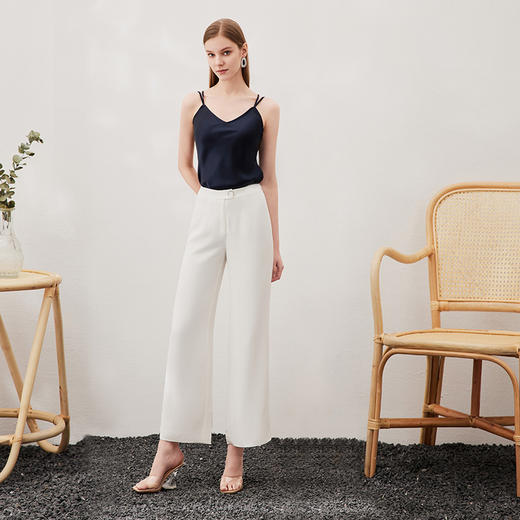 EITIE爱特爱夏季新款V领雪纺显瘦舒适内搭背心吊带小上衣7013703 商品图9