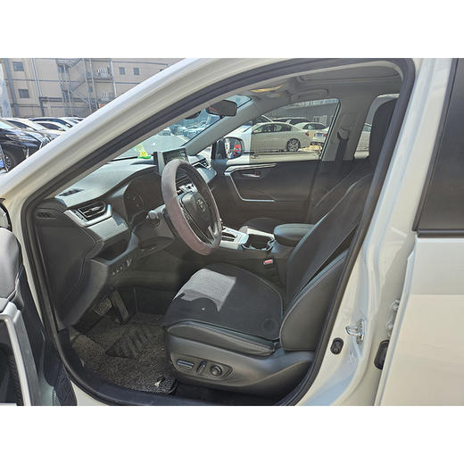 丰田	RAV4荣放 2.0L CVT两驱风尚版【长租-北京】 商品图6