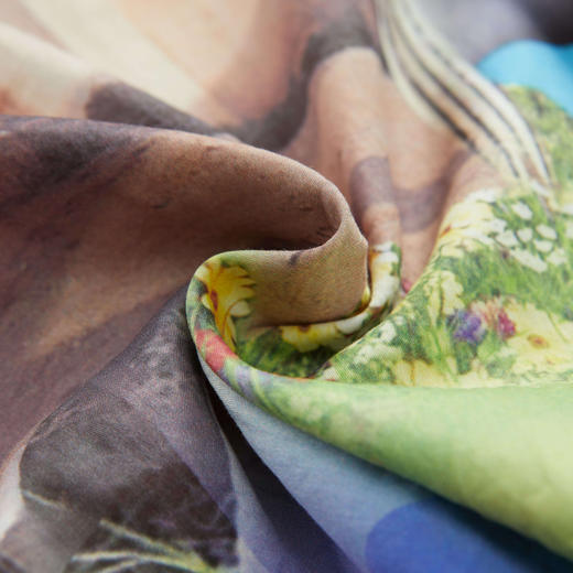 谜底2023夏季新款别致艺术感印花合体纯棉花衬衫女分袖235MC6025 商品图3