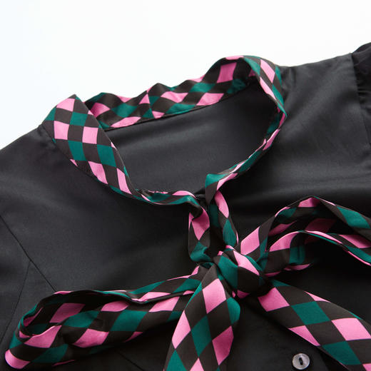 谜底2023春新款减龄甜美短裙学院风压褶宽松百褶连衣裙235ML6040 商品图3