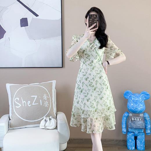 【清仓超15天不保价】奢姿2025年夏装新款大码女装减龄印花雪纺连衣裙胖妹妹V领裙子9932825535 商品图1