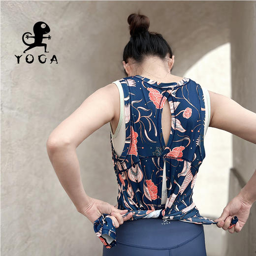 壁虎瑜伽【星鹤璀璨】速干透气印花罩衫（无胸垫）清仓不退不换 商品图6