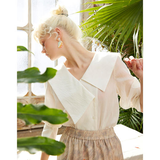 两三事梵高艺术文与魂与体字母刺绣不对称海军领衬衫女 商品图3