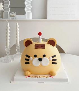 可爱小老虎球形蛋糕