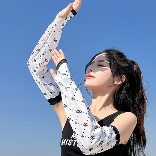 【冰凉一夏！夏季宽松版防晒冰袖】gao效隔热，防晒防紫外线，柔软肤感，持续凉感，冰丝防晒袖套女户外骑行开车防紫外线印花冰袖夏日 商品图5