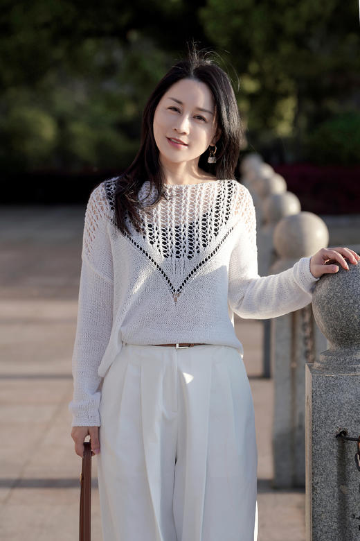 Laurel劳芮23春夏 经典带子纱镂空针织衫LWL342M08200 商品图5