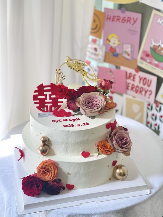 双层双喜鲜花款蛋糕 （需要打车配送运费自理） 商品图0