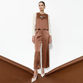 卡莉朵拉上衣C26B7123