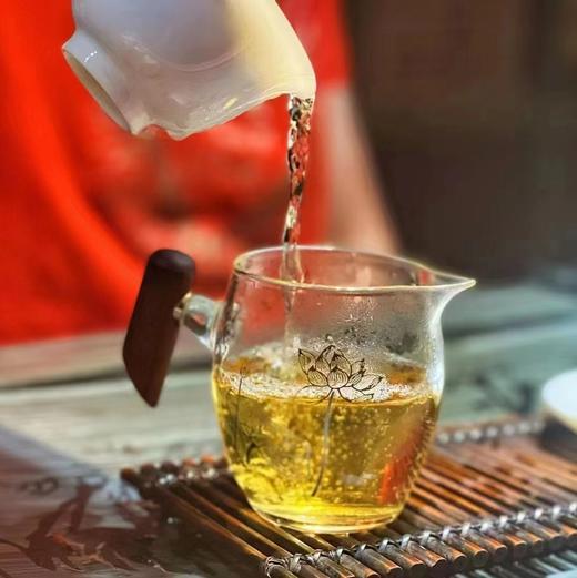 【一扇磨】古树纯料普洱茶 商品图0