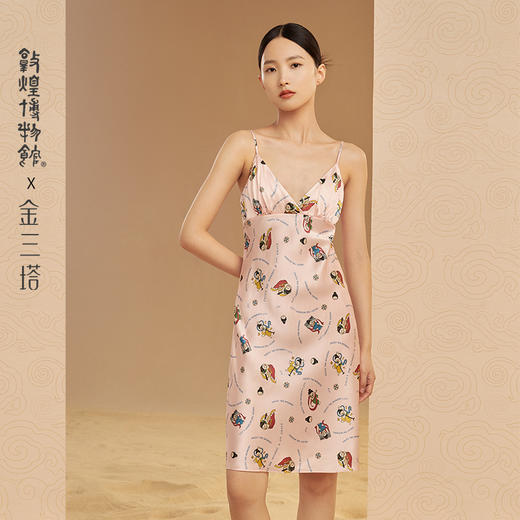 金三塔重磅真丝敦煌联名时尚乐舞飞天印花带罩杯免穿文胸吊带裙   YSFCA303 商品图0