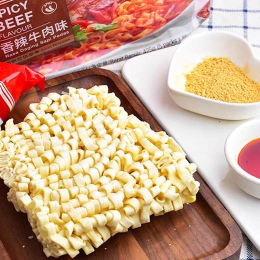 新加坡KOKA快熟宽面香辣牛肉425g 商品图2